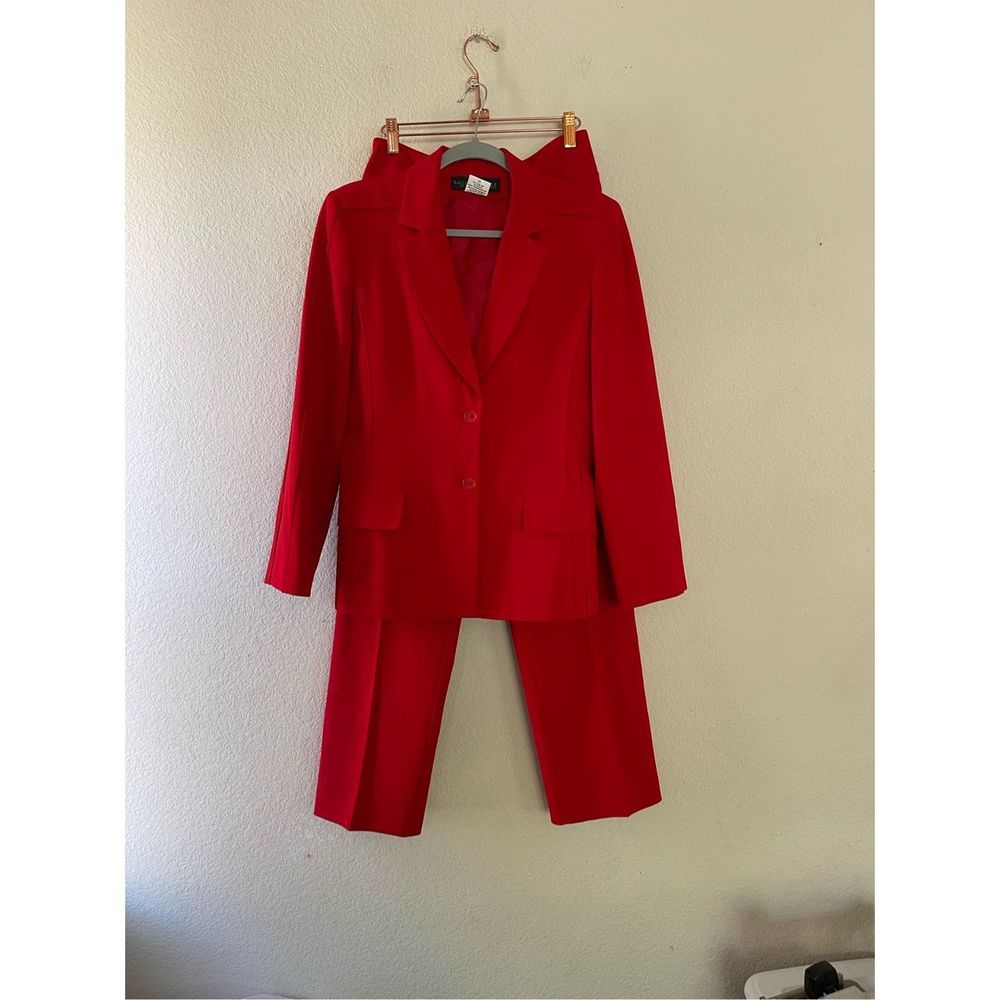 Vintage girl boss style red suit‎ set